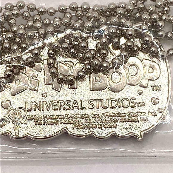 BETTY BOOP Universal Studios Necklace 100% Trouble - Picture 5 of 5